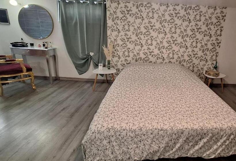 פנסיון Agréable Suite Parentale