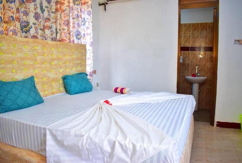 بنسيون Baha Nest Lodge