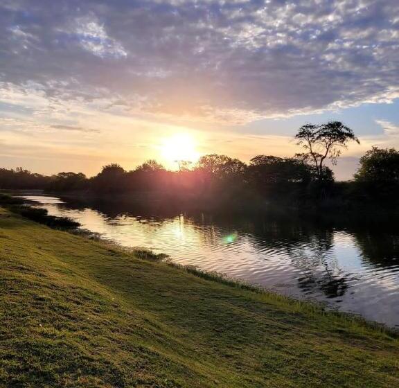 بنسيون Cabaña Los Colibrí