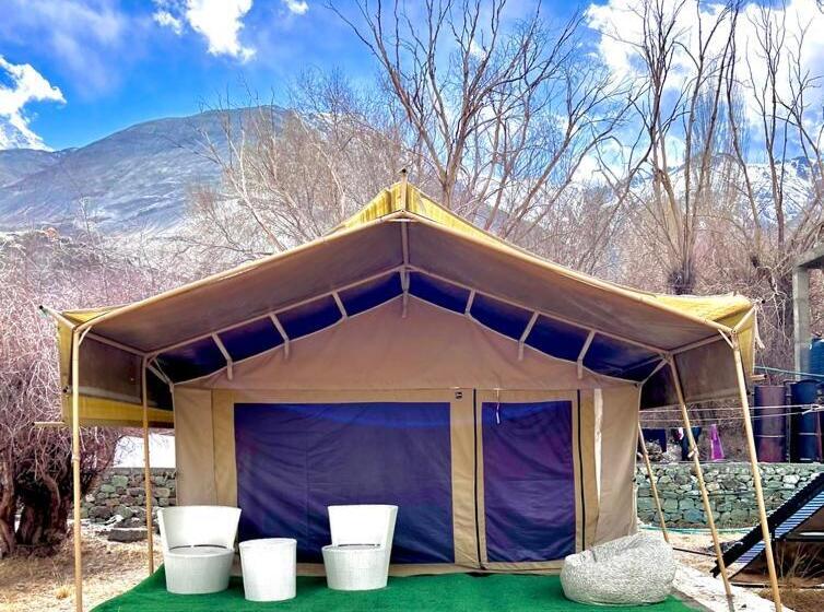 펜션 Desert Himalaya Resort Nubra Ladakh By Lexstays