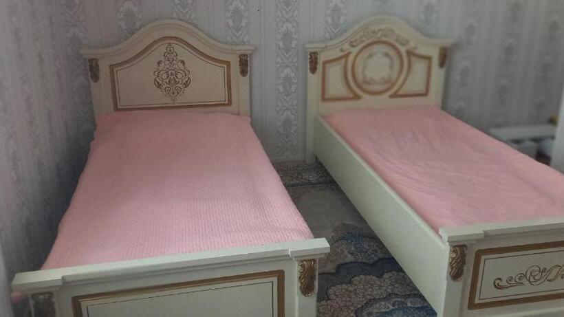 펜션 Grand House Hostel