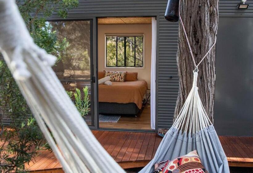 پانسیون Island Alive Guest House