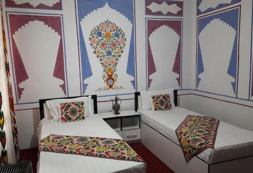 פנסיון Khodja Guesthouse