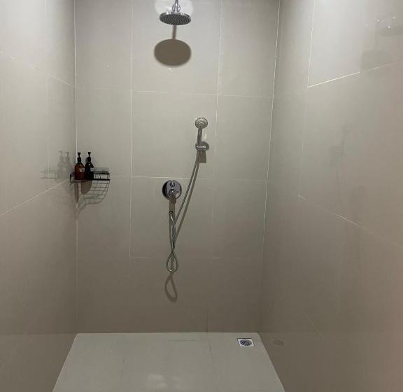 פנסיון Kusuma Life