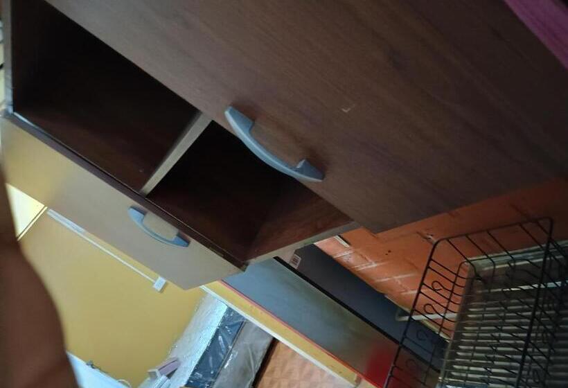 پانسیون Piezas Sebita