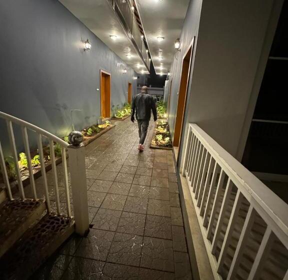 پانسیون The Caligo Resort Coorg