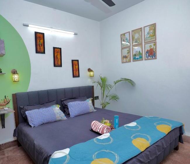 פנסיון The Gharaundha