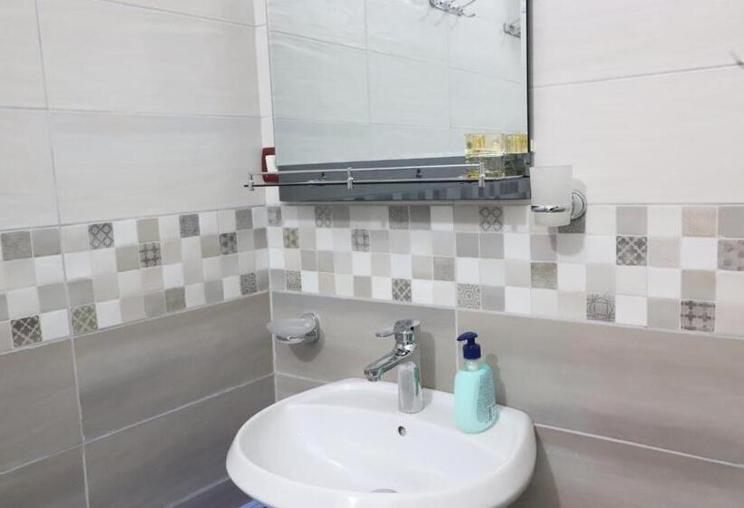 膳宿费 Villa Elena Gorice