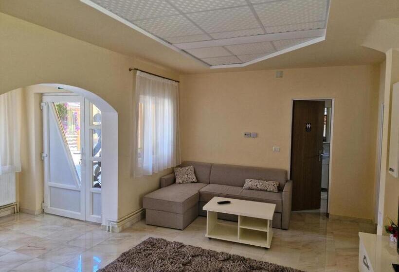 Pensiunea Agroturistica La Doina