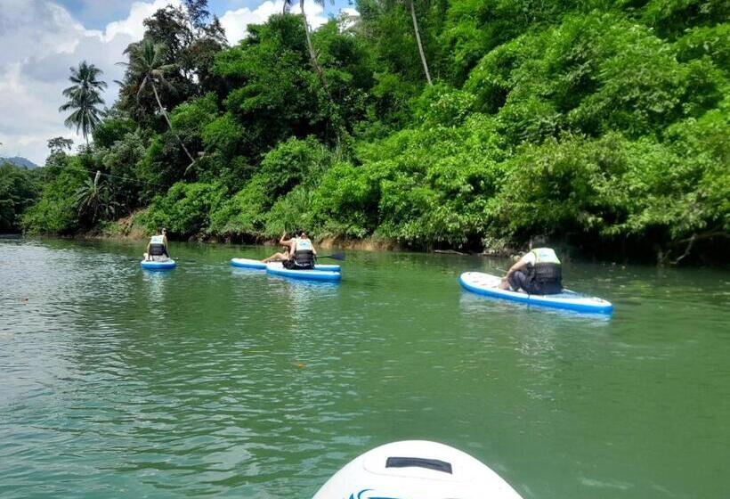 Busai Dream Falls Resort