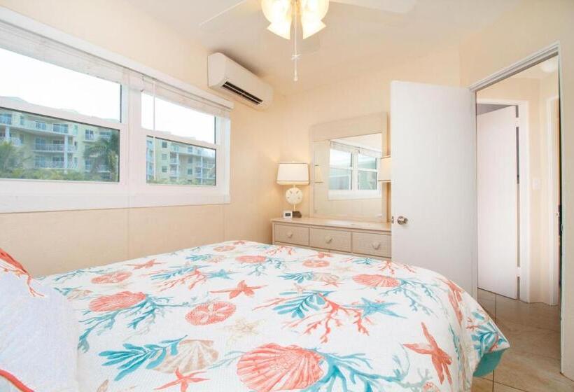 Tropic Terrace #41   Beachfront Resort