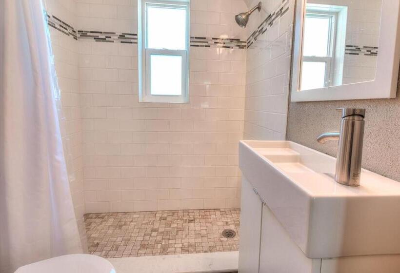 Tropic Terrace #55   Beachfront Resort