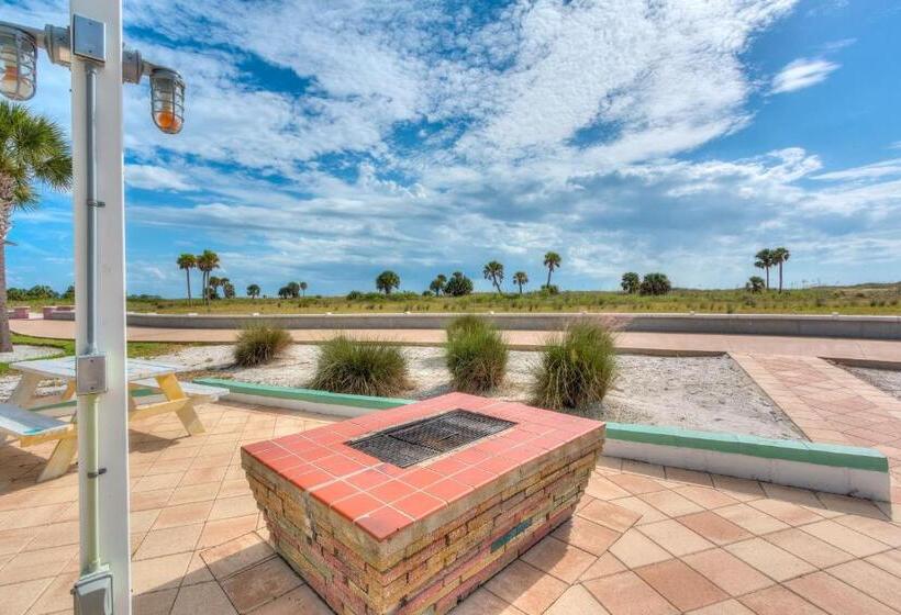 Tropic Terrace #55   Beachfront Resort