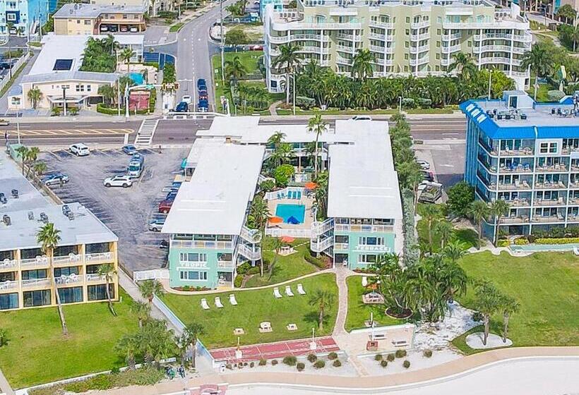 Tropic Terrace Suite #12   Beachfront Resort