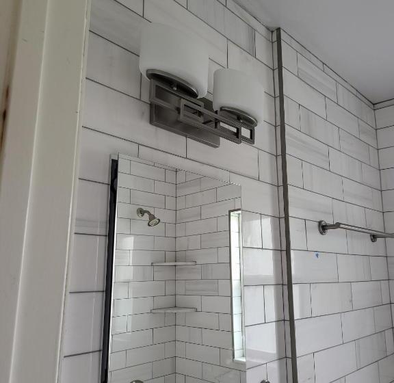 Tropic Terrace Suite #40   Beachfront Resort