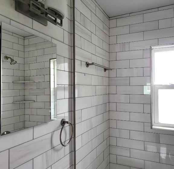 Tropic Terrace Suite #40   Beachfront Resort