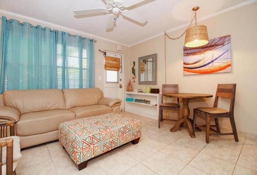 Tropic Terrace Suite #45   Beachfront Resort