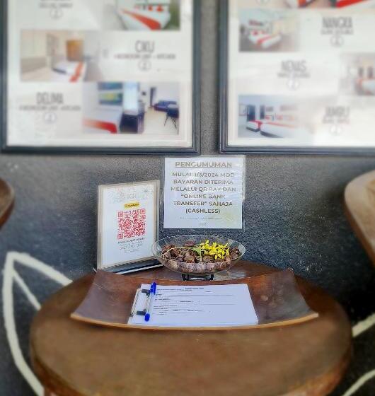 Общежитие Triple Room With Pool In Bangi