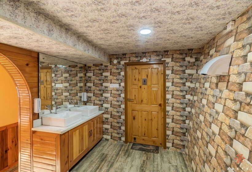 호스텔 Zostel Kotgarh