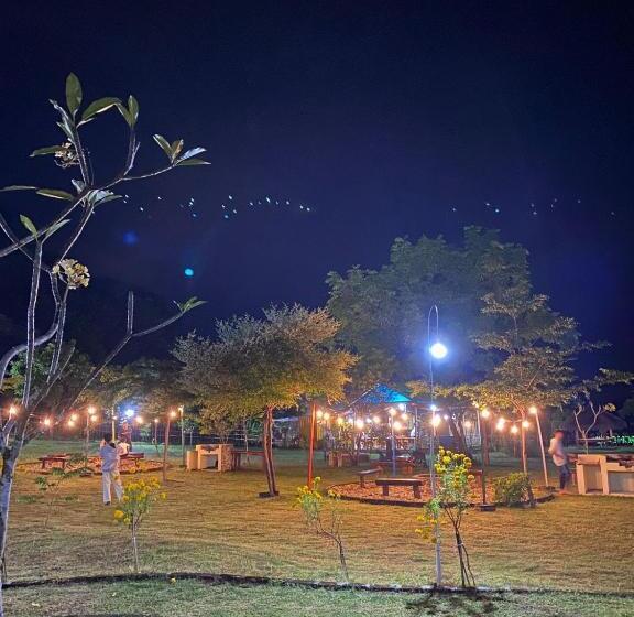 Beach Camp Bed & Breakfast