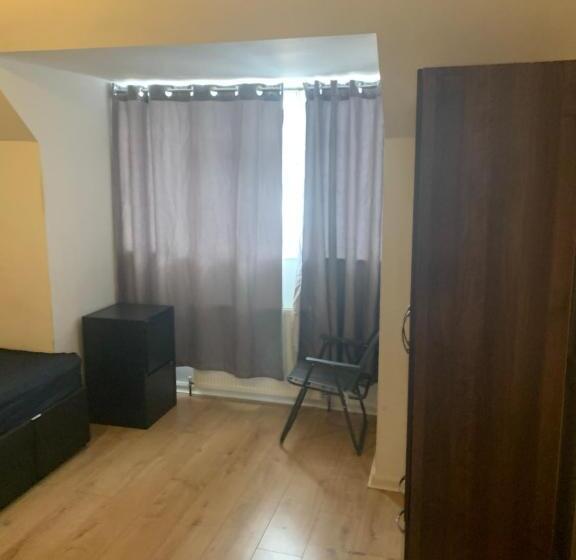 ベッドアンドブレックファースト At Apex House