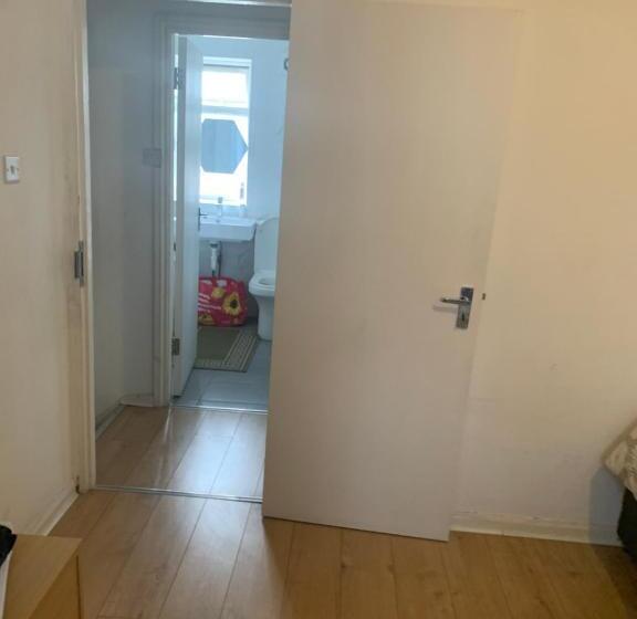 ベッドアンドブレックファースト At Apex House