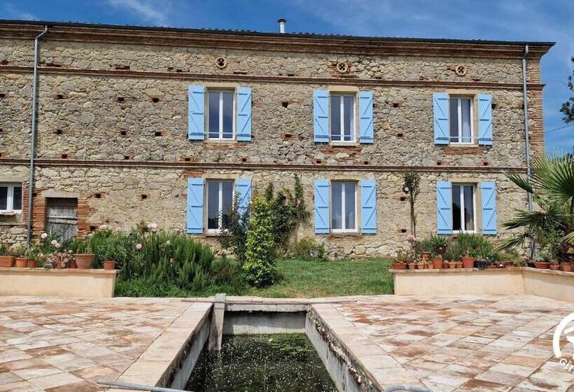 민박 Aux Roses De Cèdres