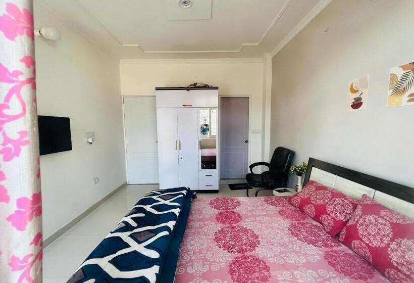 צימר Dhyani Residence