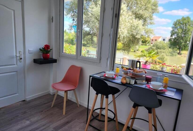 مبيت وإفطار Les Pingouins De La Marne 2