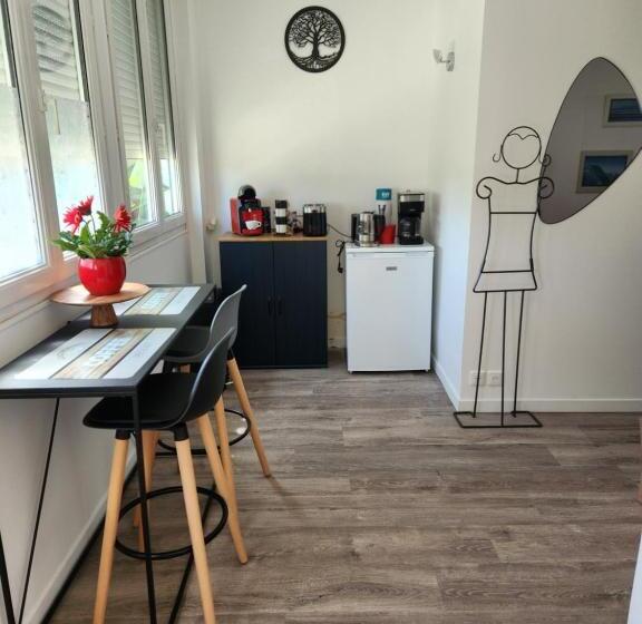 مبيت وإفطار Les Pingouins De La Marne 2