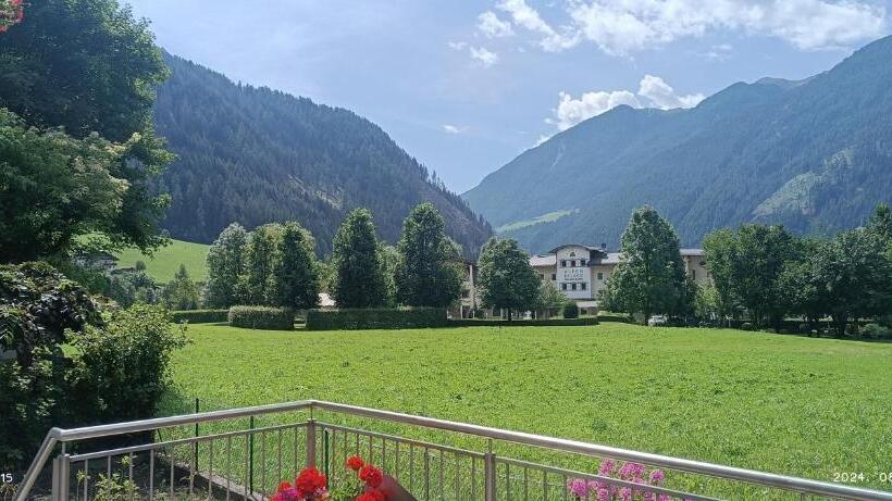 مبيت وإفطار Pension Obermair