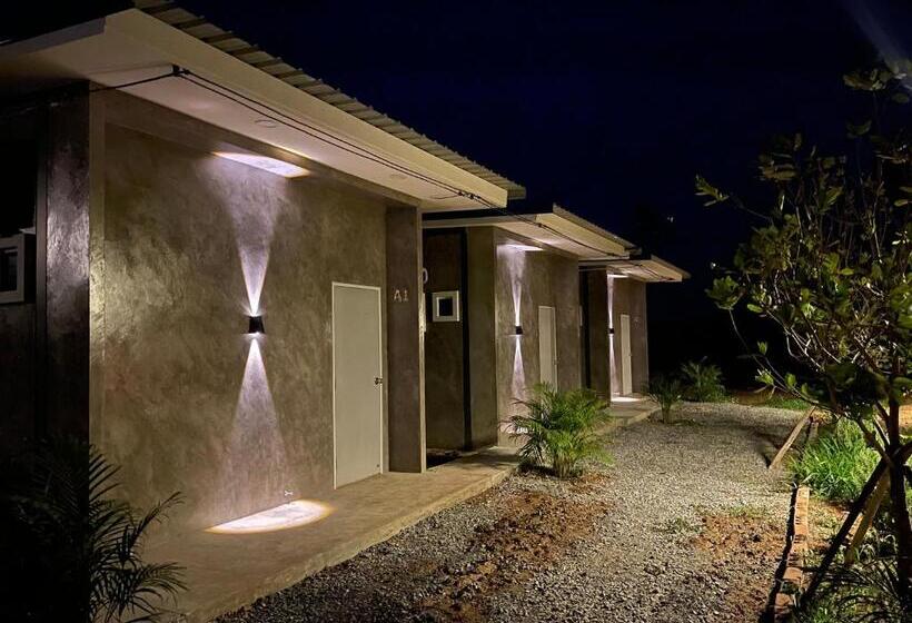 ベッドアンドブレックファースト Sukcharoen Farm