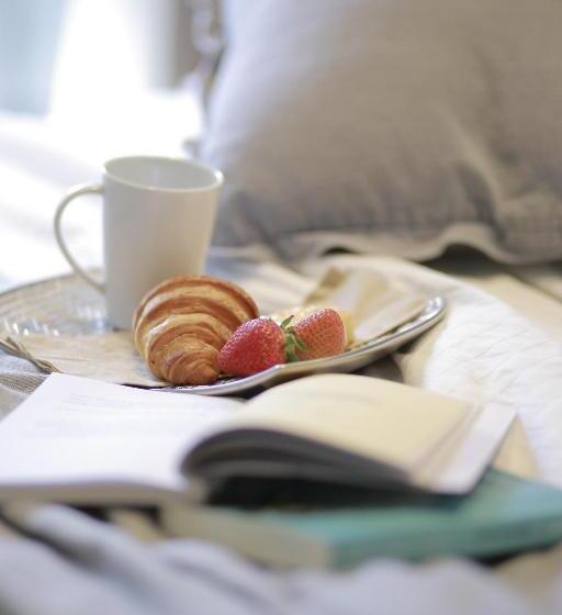 Diamond Poolview Bangtao By The Gentle