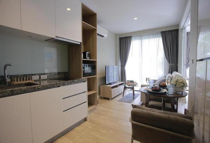 Diamond Poolview Bangtao By The Gentle