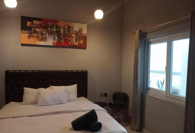 בית מלון כפרי 9 Residences Seminyak