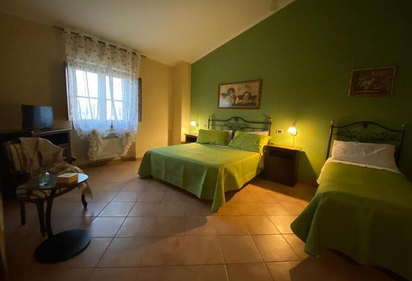 ホテル Agriturismo Francemili