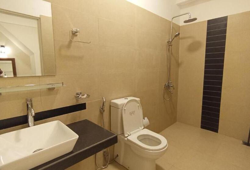 Отель City Nest Inn