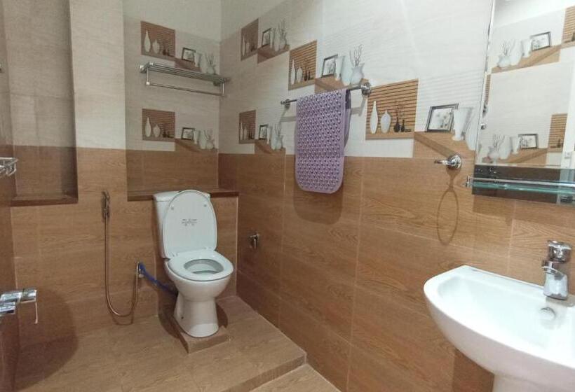 Отель City Nest Inn