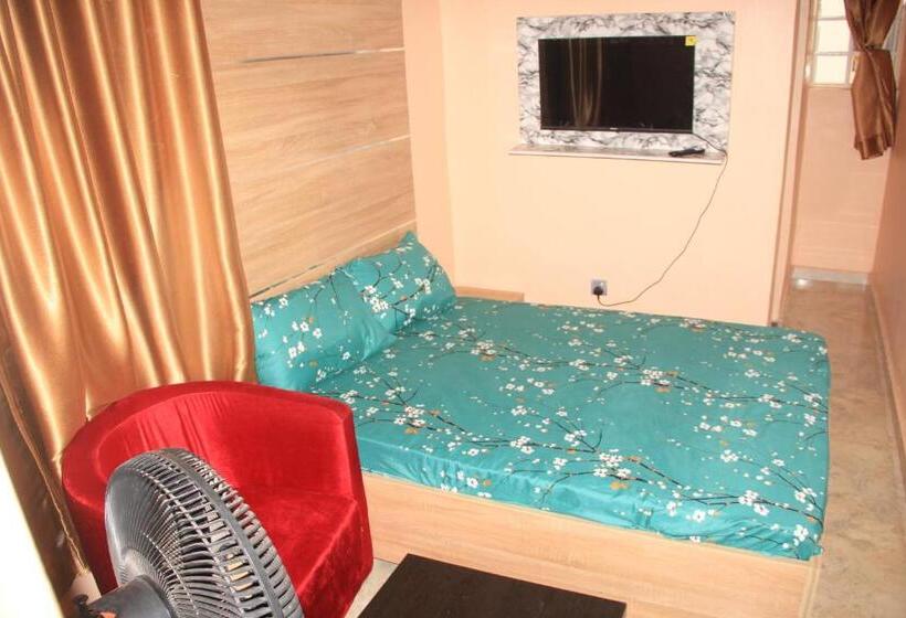 Отель Malare Palace