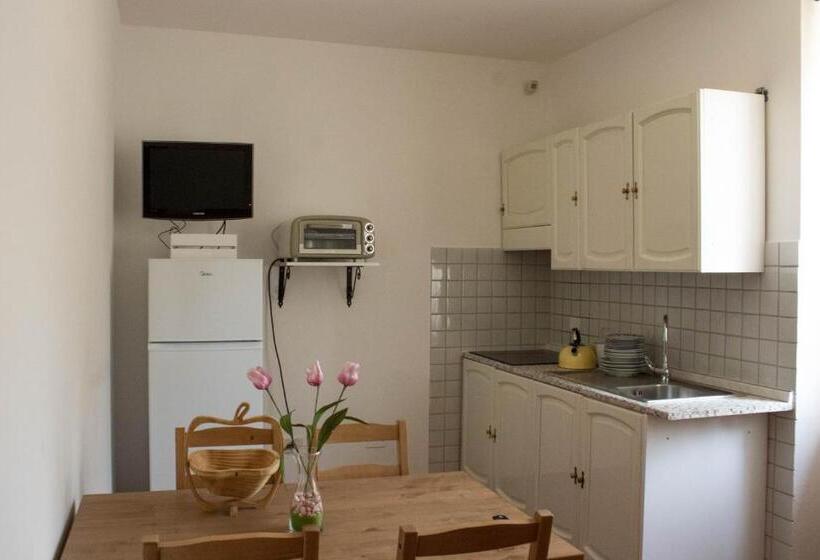 هتل Podere Il Dolco   La Guazza