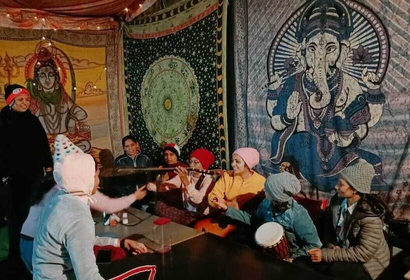 ホテル Rudra Camp Chopta