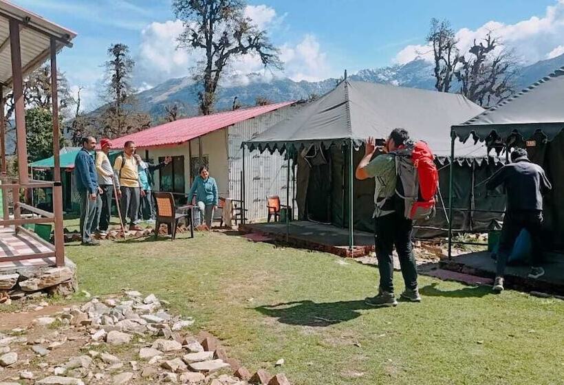 ホテル Rudra Camp Chopta