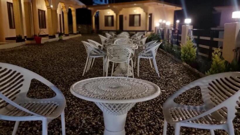 בית מלון כפרי Shri Krishna Farms& Resorts