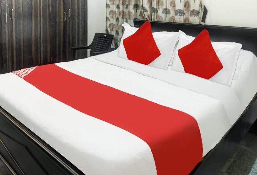 Super Hotel O Kannur