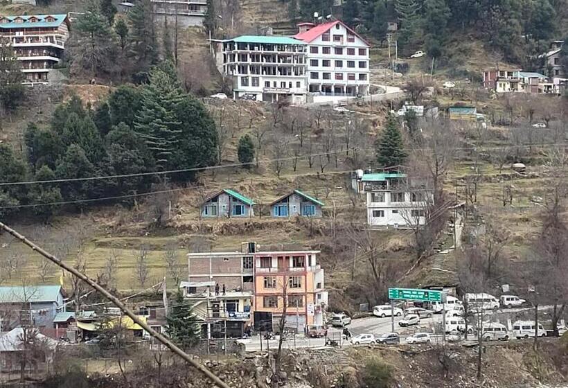 فندق The Satvic Retreat