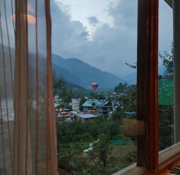 فندق The Satvic Retreat