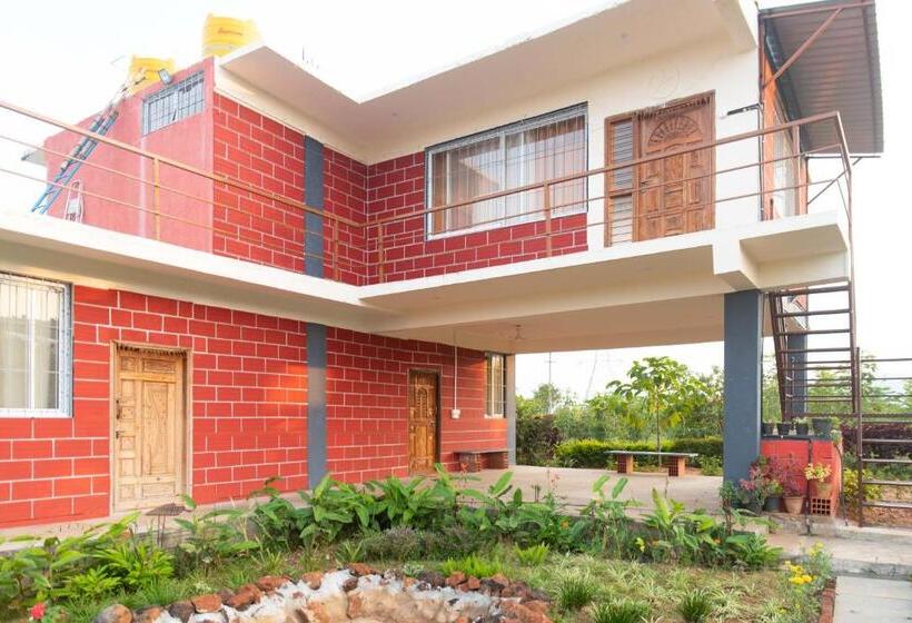 酒店 The Shire Charming Farmstay