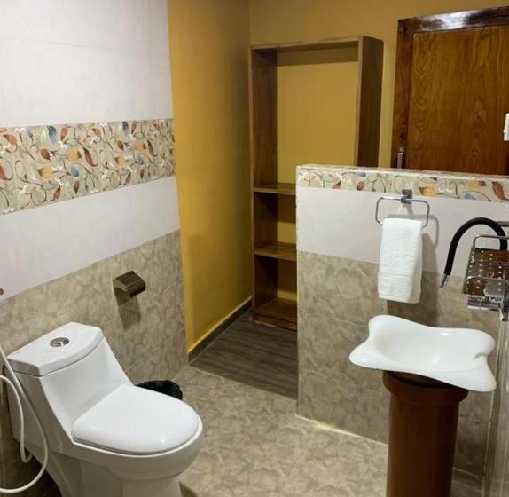 בית מלון כפרי Wilderness Jungle Camp