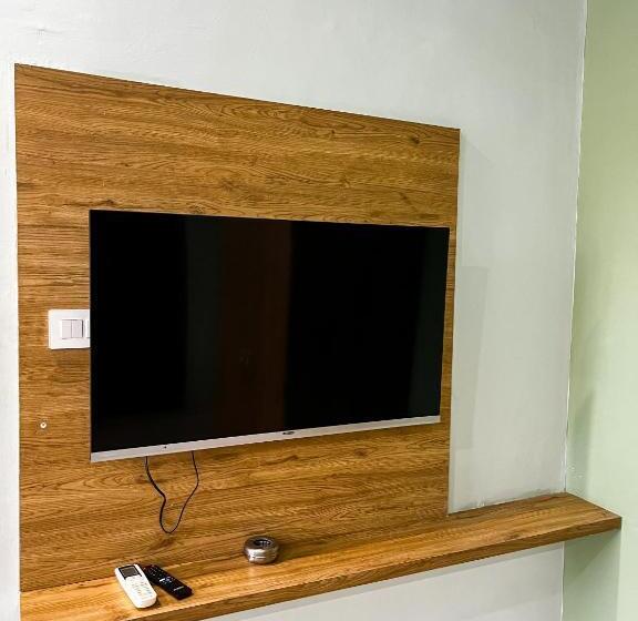 Janki Palace Hotel & Restaurant