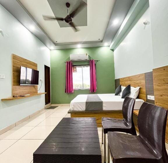 Janki Palace Hotel & Restaurant